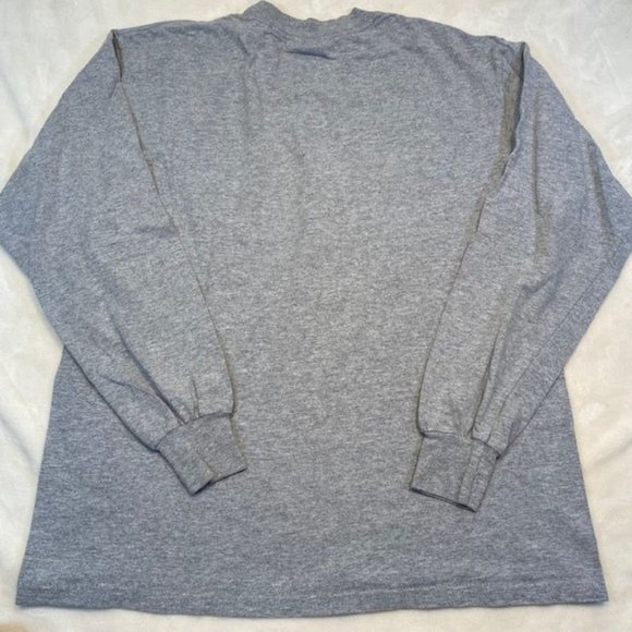 Vintage Walt Disney World Mickey Mouse Long Sleeve Gray Shirt Small - Picture 6 of 6